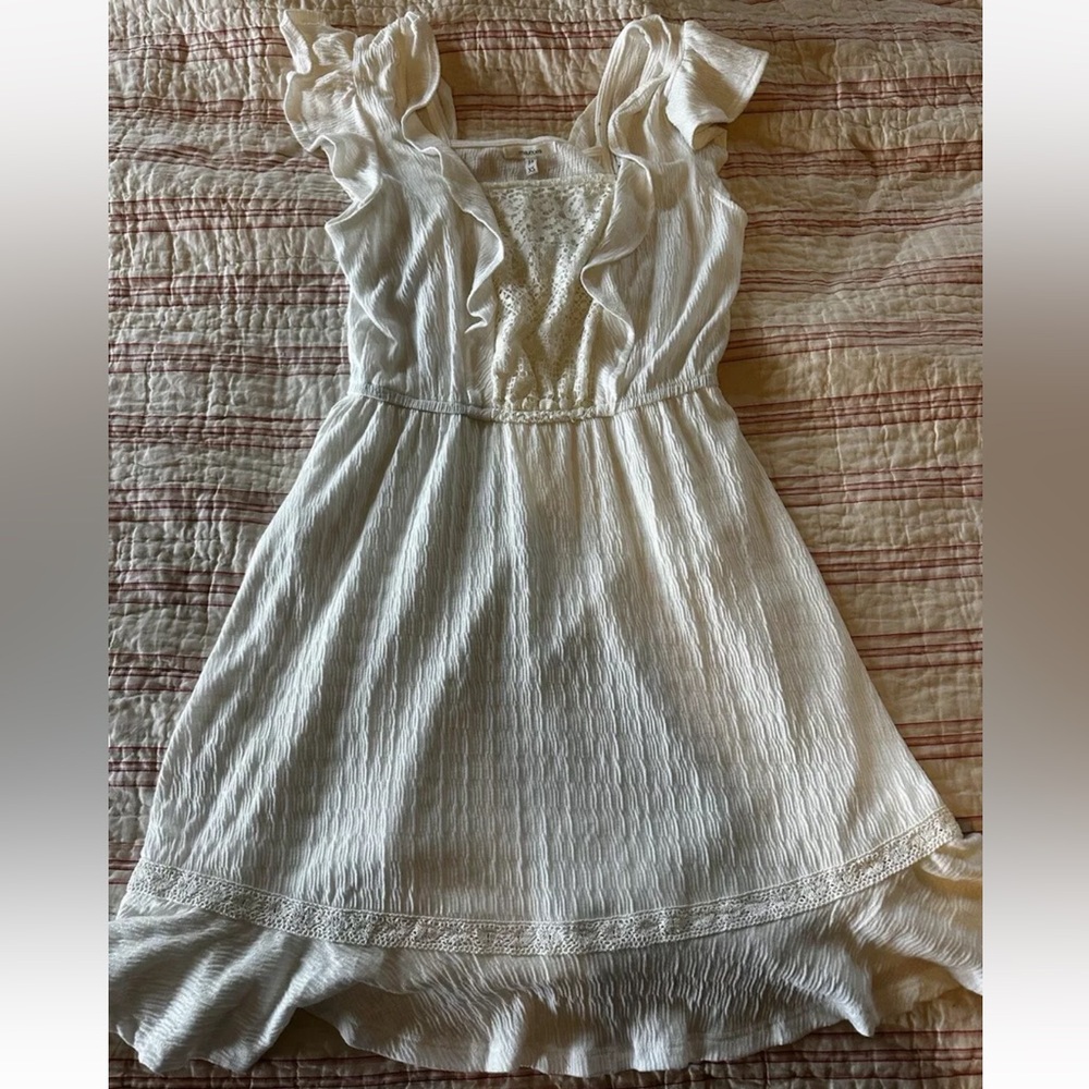 Maurice’s women’s white dress xsmall brand new flutter sleeves lace